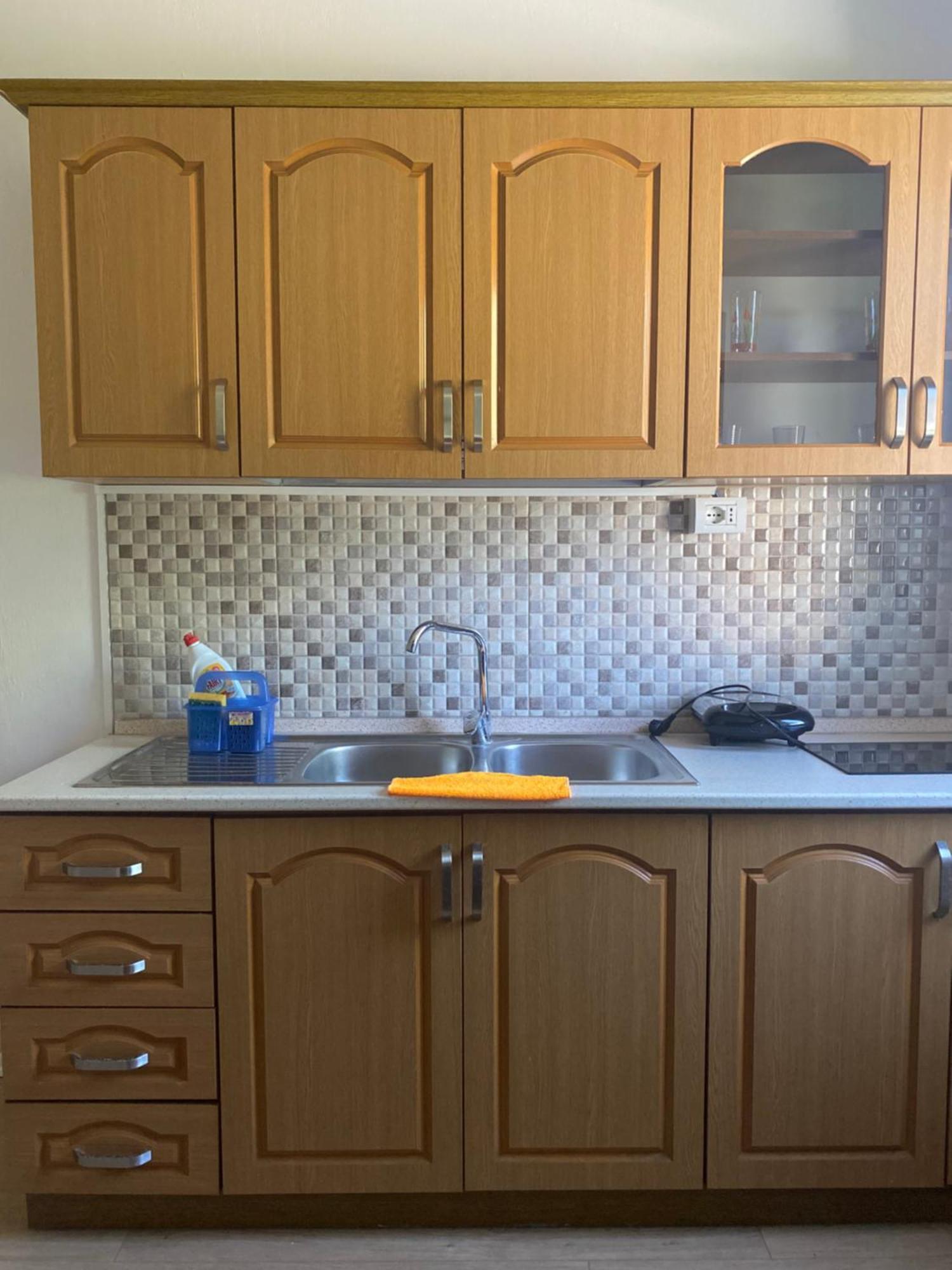 Vila M Vera Rooms With Kitchen And Apartments Durrës Eksteriør bilde